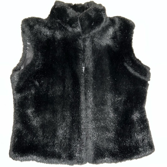 Cejon Accessories Inc. Faux fur vest - Picture 2 of 8
